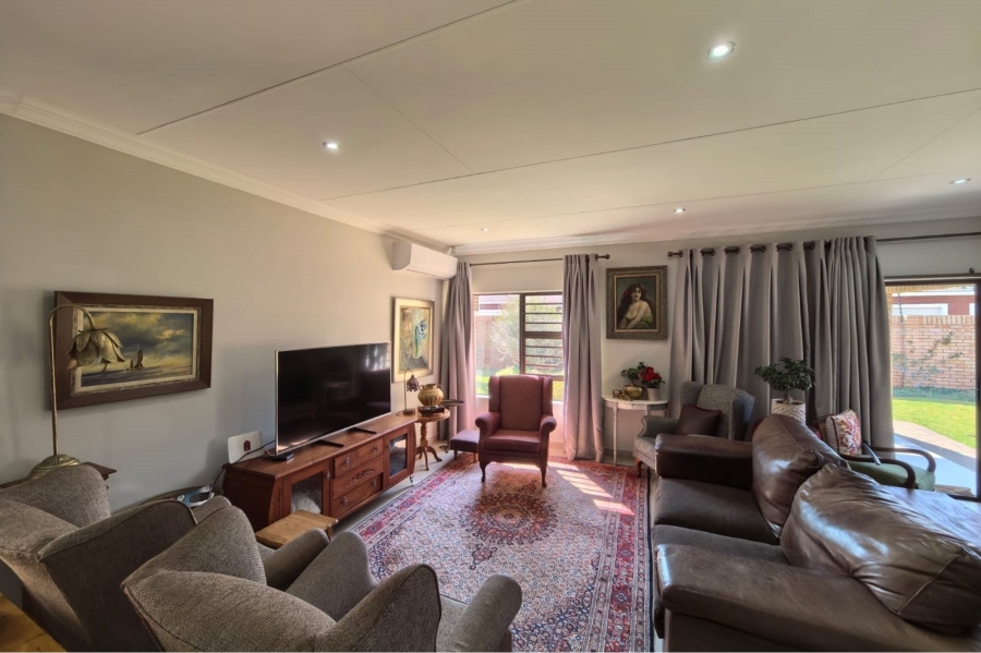 3 Bedroom Property for Sale in Hillcrest Northern Cape